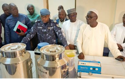 Visite du Ministre Mahaman Elhadj Ousmane à la Faculté d’Agronomie de l’Université Abdou Moumouni de Niamey