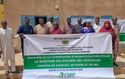 Réunion de la Commission d’Homologation pour la relecture des dossiers des nouvelles variétés de sorgho, de niébé et de mil Réunion de la Commission d’Homologation pour la relecture des dossiers des nouvelles variétés de sorgho, de niébé et de mil